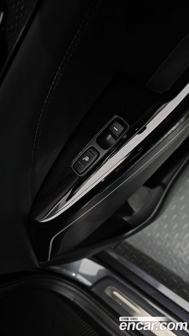 Kia K7 2017 — photo 33