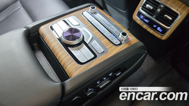Kia K9 2022 — photo 25