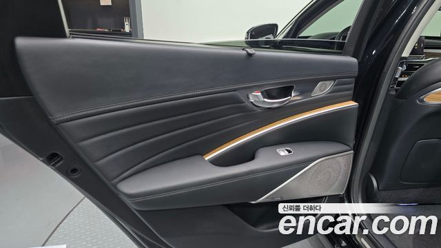 Kia K9 2022 — photo 15