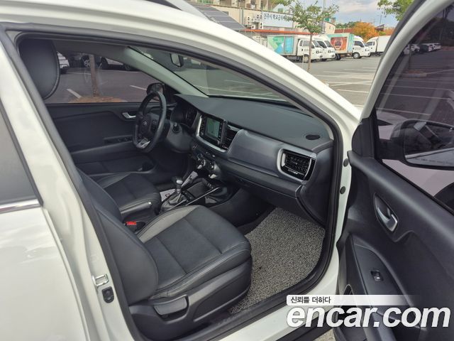 Kia Stonic 2019 — photo 18