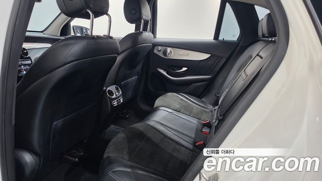 Mercedes-Benz GLC-Class 2019 — photo 17