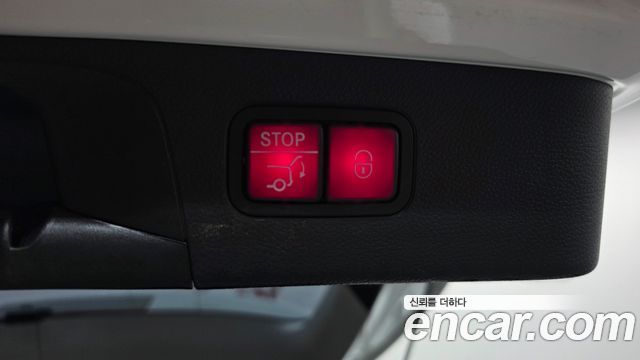 Mercedes-Benz GLC-Class 2019 — photo 24