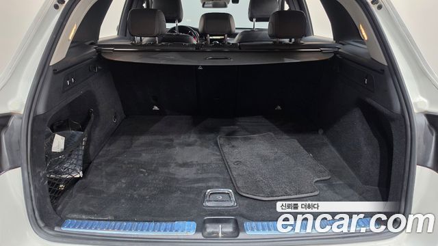 Mercedes-Benz GLC-Class 2019 — photo 25