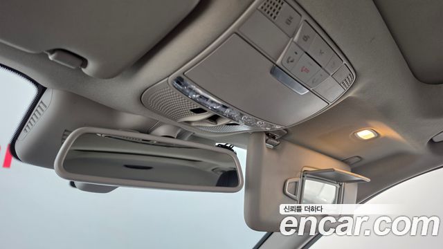 Mercedes-Benz GLC-Class 2019 — photo 28