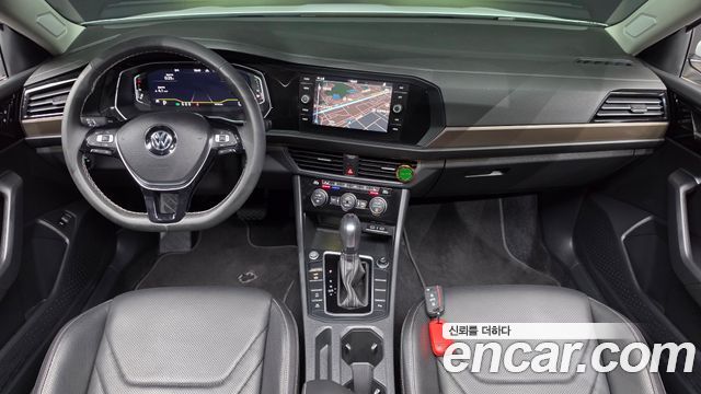 Volkswagen Jetta 2021 — photo 10