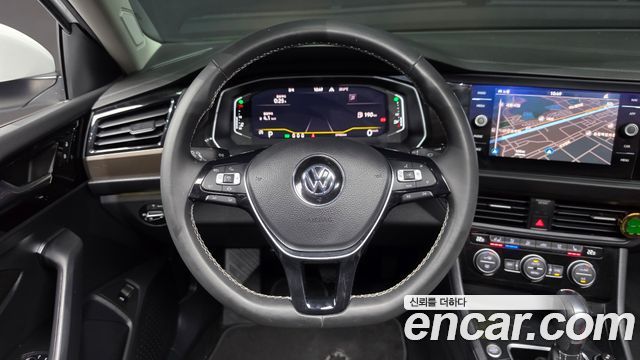 Volkswagen Jetta 2021 — photo 19
