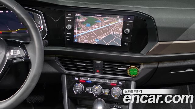 Volkswagen Jetta 2021 — photo 21