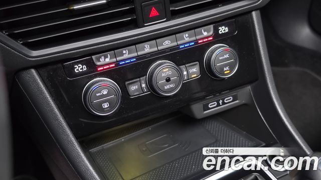 Volkswagen Jetta 2021 — photo 26