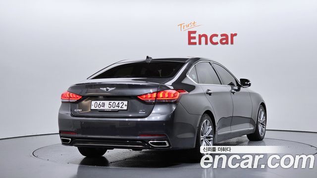 Genesis G80 2017 — photo 2