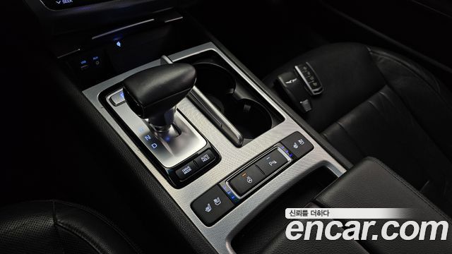 Genesis G80 2017 — photo 12
