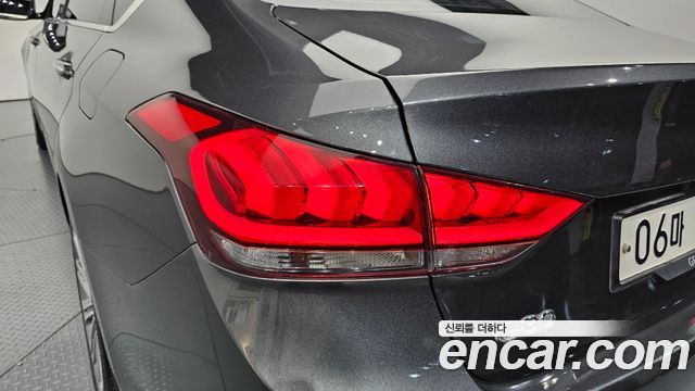 Genesis G80 2017 — photo 9