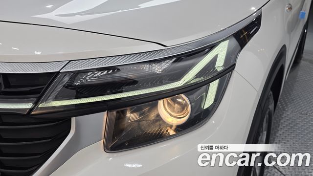 Kia Seltos 2024 — photo 8