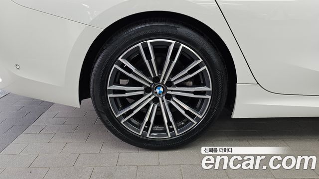 BMW 3-Series 2021 — photo 5