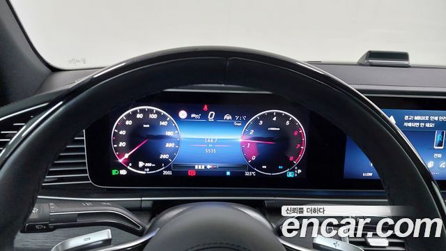 Mercedes-Benz GLE-Class 2026 — photo 8