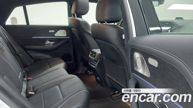 Mercedes-Benz GLE-Class 2026 — photo 12