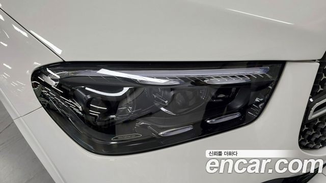 Mercedes-Benz GLE-Class 2026 — photo 17