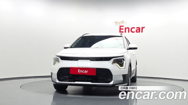Kia Niro 2023 — photo 3