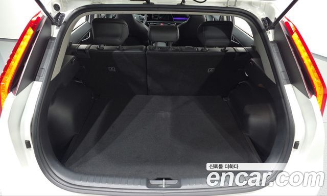 Kia Niro 2023 — photo 24