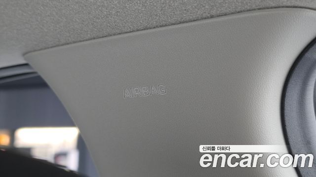 Kia Niro 2023 — photo 28