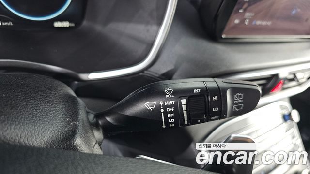 Hyundai Santafe 2021 — photo 28