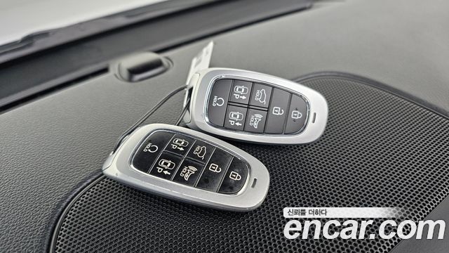 Hyundai Santafe 2021 — photo 31