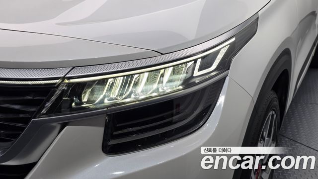Kia Seltos 2020 — photo 8