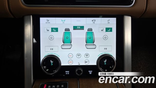 Land Rover Range Rover 2019 — photo 17