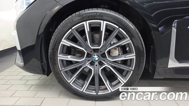 BMW 7-Series 2020 — photo 5