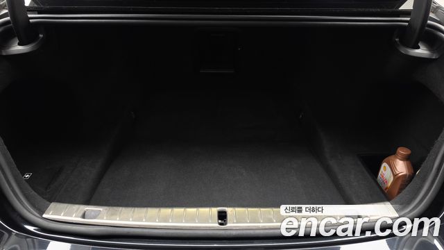 BMW 7-Series 2020 — photo 20