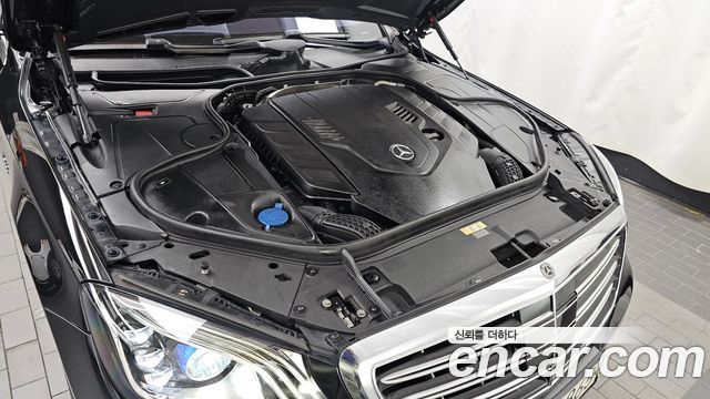 Mercedes-Benz S-Class 2018 — photo 6