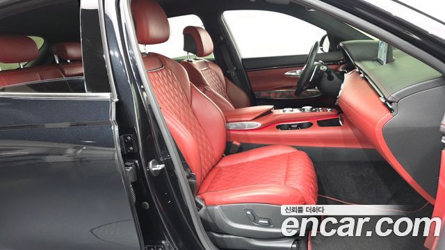 Genesis GV70 2023 — photo 17