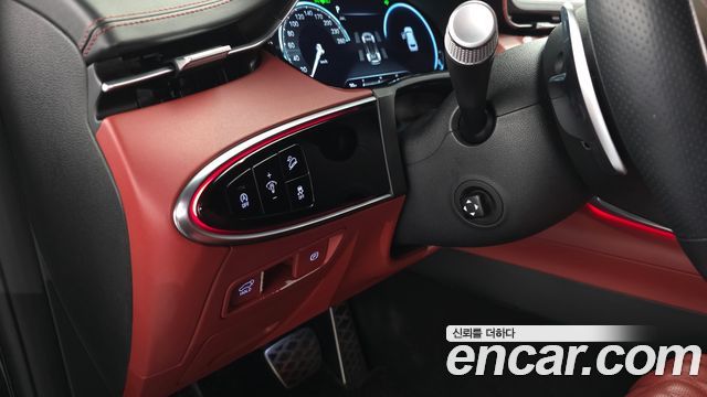Genesis GV70 2023 — photo 28