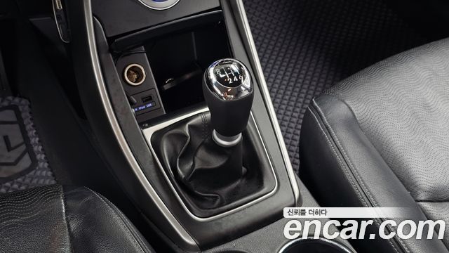 Hyundai AVANTE 2012 — photo 9