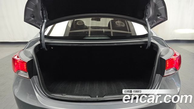 Hyundai AVANTE 2012 — photo 20
