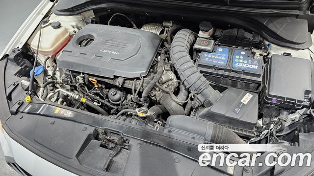 Hyundai AVANTE 2018 — photo 6