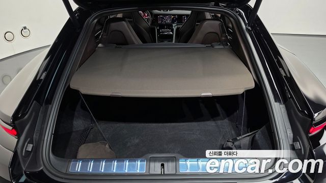 Porsche Panamera 2025 — photo 24