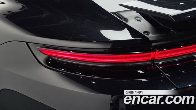 Porsche Panamera 2025 — photo 9
