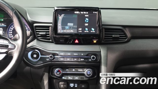 Hyundai Veloster 2019 — photo 14