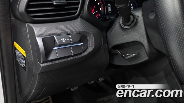 Hyundai Veloster 2019 — photo 19