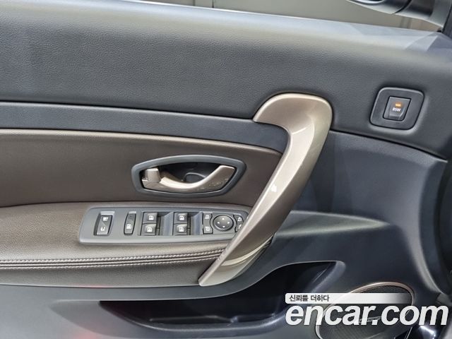 Renault Korea SM5  2016 — photo 15