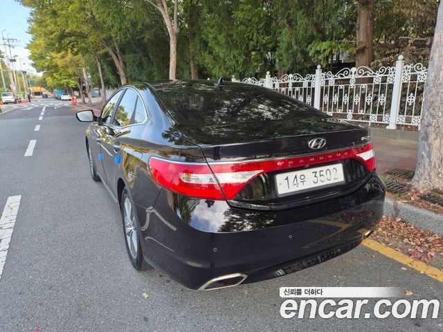 Hyundai Grandeur 2015 — photo 4