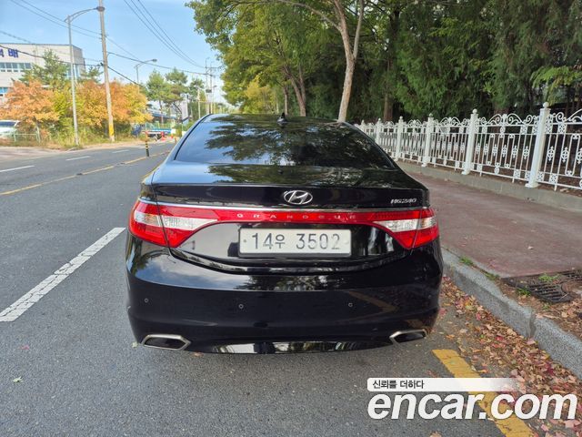 Hyundai Grandeur 2015 — photo 5