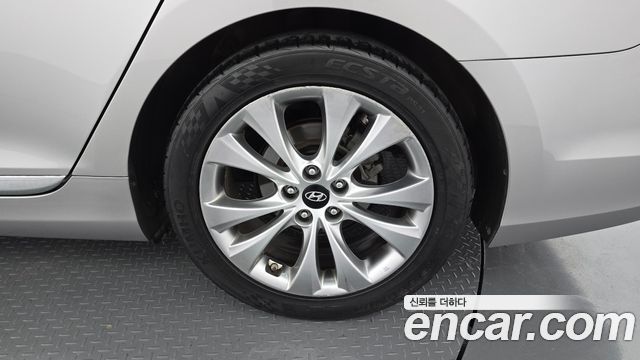 Hyundai Grandeur 2012 — photo 7