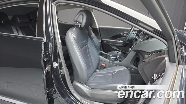 Hyundai Grandeur 2017 — photo 12