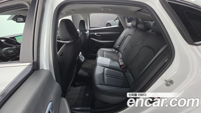 Hyundai Sonata 2021 — photo 18