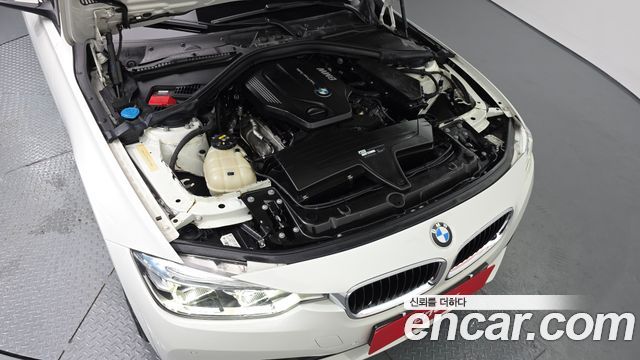 BMW 3-Series 2017 — photo 6