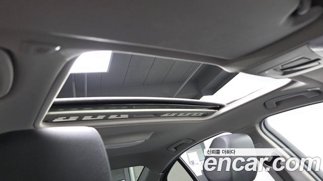 BMW 3-Series 2017 — photo 18