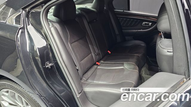 Ford Taurus 2014 — photo 11