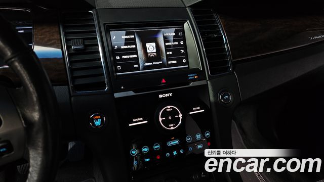 Ford Taurus 2014 — photo 13