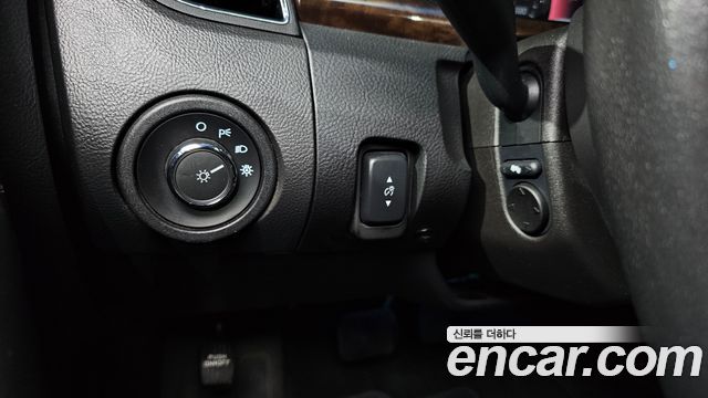 Ford Taurus 2014 — photo 16